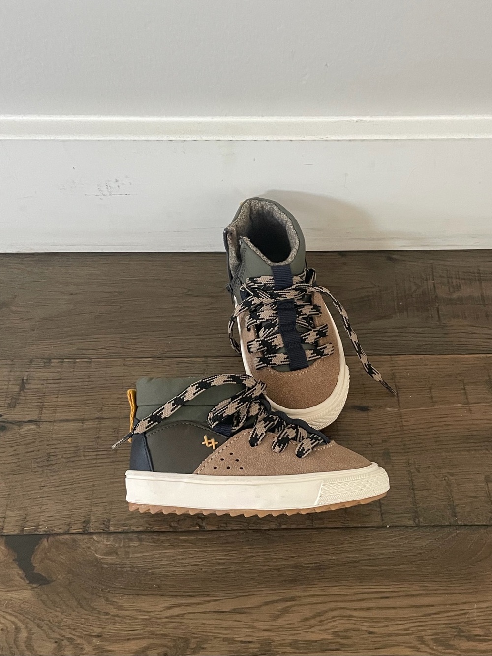 Zara Baby Kids High-Top Casual Sneakers in Tan and Olive